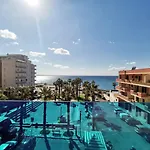 Delfino Fronte Mare Apartment