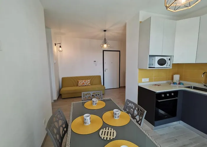 Apartment Delfino Fronte Mare