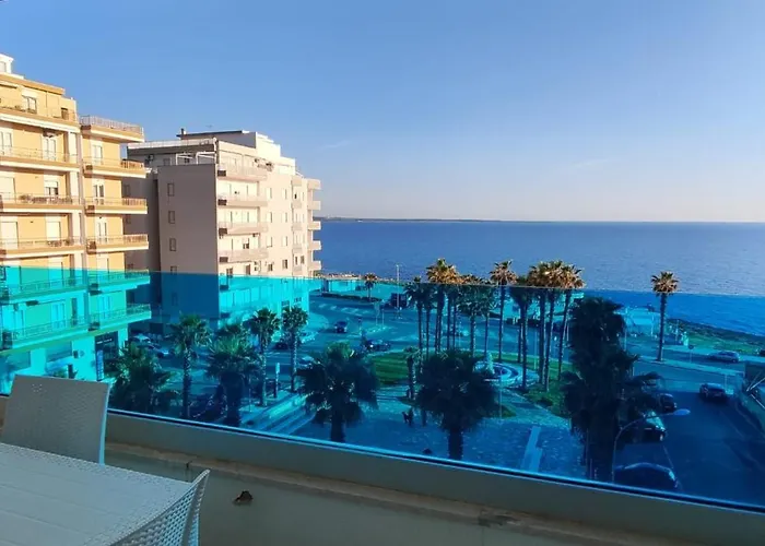 Apartment Delfino Fronte Mare *